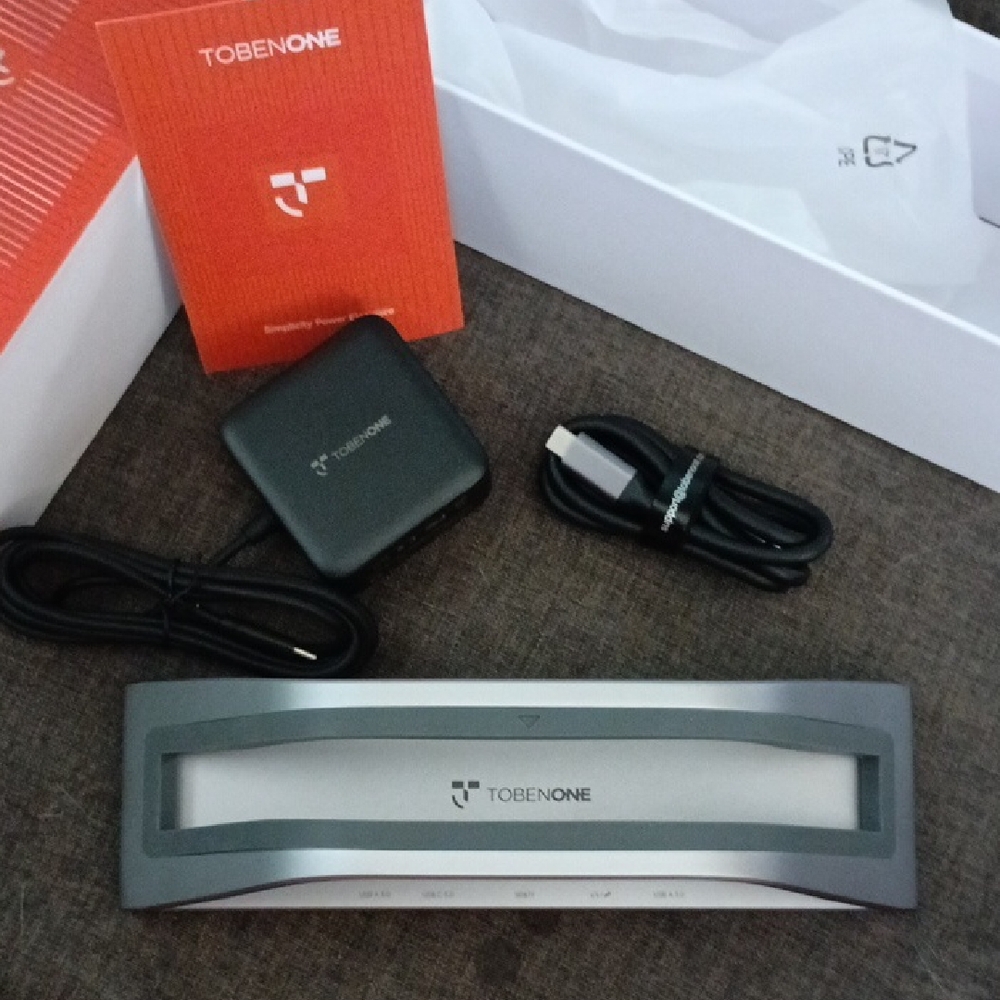 Tobenone Docking Station with Cables